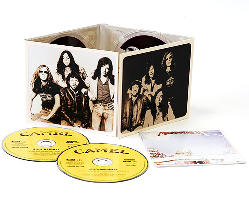 Camel Moonmadness Deluxe Edition (2 CD) Формат: 2 Audio CD Дистрибьюторы: Decca, ООО "Юниверсал Мьюзик" Европейский Союз Лицензионные товары Характеристики аудионосителей 2009 г Сборник: Импортное издание инфо 9929f.